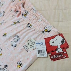 NWT Wallmart Pajama trousers XL, Soft Pink Peanuts pattern Snoopy and Woodstock